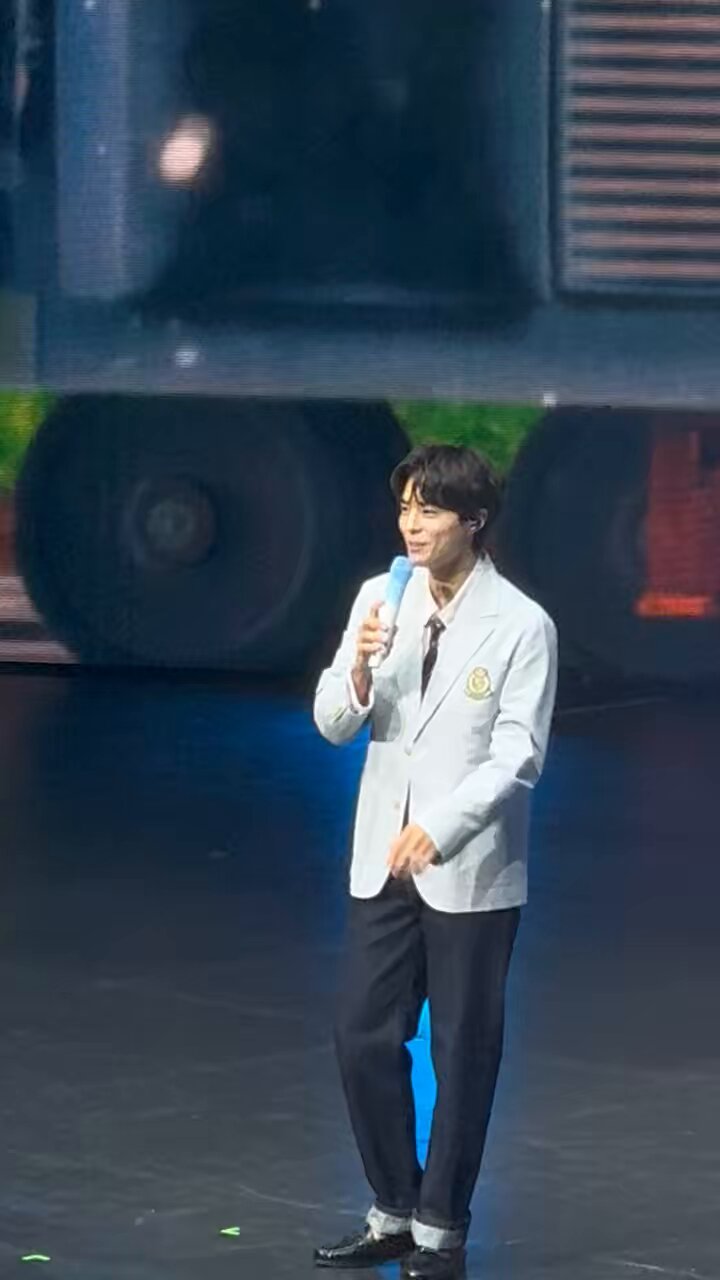 パク・ボゴムFanmeeting in Japan Christmas eve Amazon.co.jp: Park Bo Gum Fanmeeting in