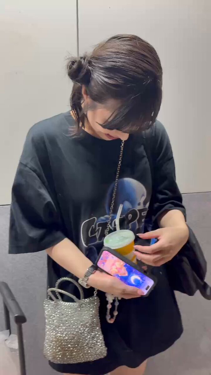 AKB48 - 値下げ中❕❕AKB48 Team8 佐藤栞さん(新潟県)直筆サイン色紙❕❕ すかわ on X: 