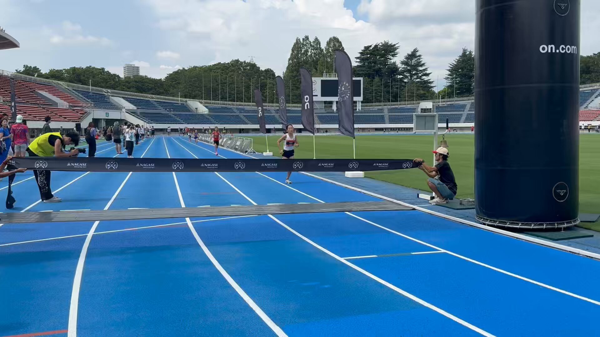 キャットフル　上村松園　他３点 MIDDLE DISTANCE CIRCUIT 公式 on X: 