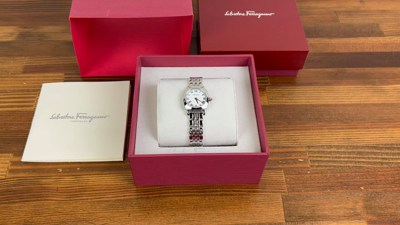【★日本未入荷★】 Salvatore Ferragamo ☆ クリスタルウォッチ 619Q0nBDHSL._UY900_.jpg