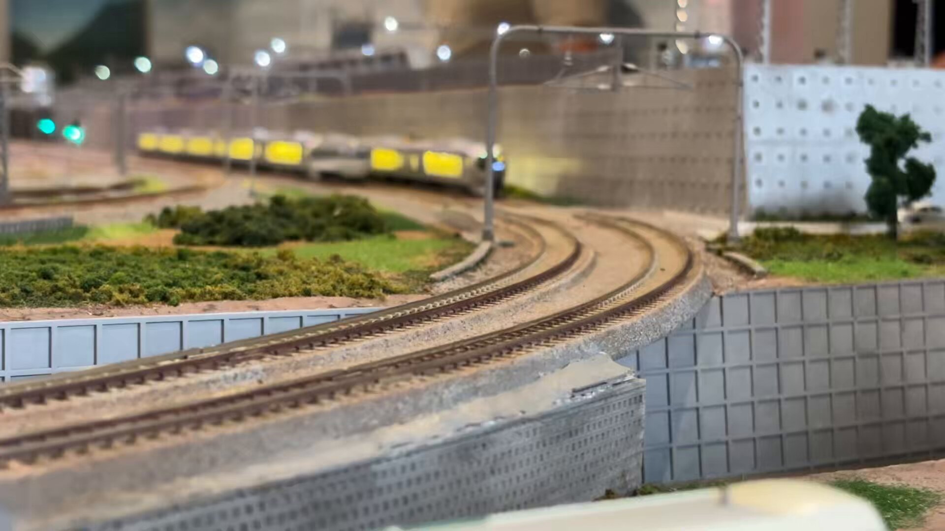 ヨシカワ第一工廠【Nゲージ】台湾式鉄道特急型気動車3Dプリント