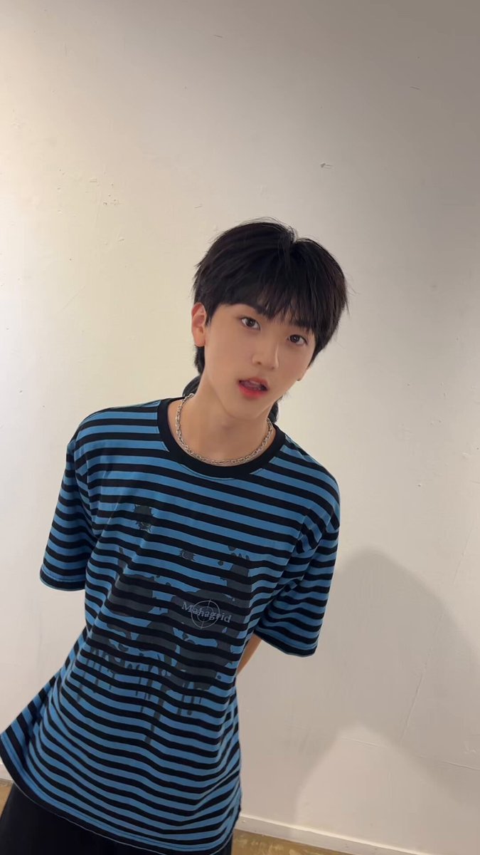 FANTASYBOYS 4CUT photo ヒョンテ 고화질 줄게요!ㅎㅎㅎ