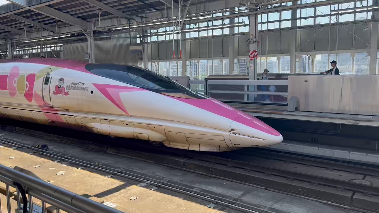 新幹線 さよなら0系 新大阪 ご当地キティ 根付 ストラップ 2006年 ∞ ハローキティ新幹線ꔛ🚄🎀 この日はP4編成の試運転があった