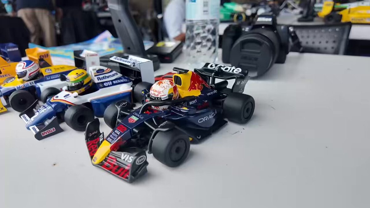 【hiro】Mini-Z マシンスタンド　Aタイプ 10個　まとめ hiro様専用】Mini-Z マシンスタンド Aタイプ 10個 まとめ ホビー