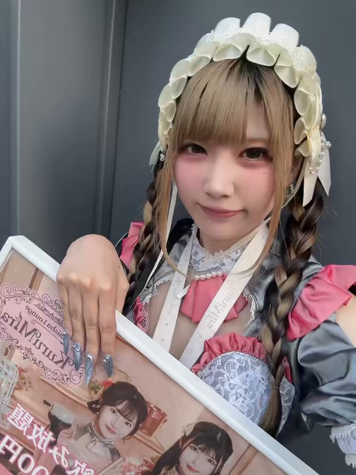 あんちゃん 🩵 あんちゃんはメイドっていうより…保育士？ꉂ