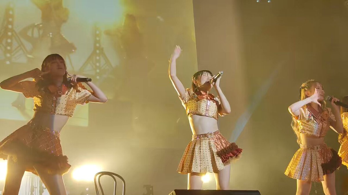 えびちゃん (@ebi_burlesque) / X