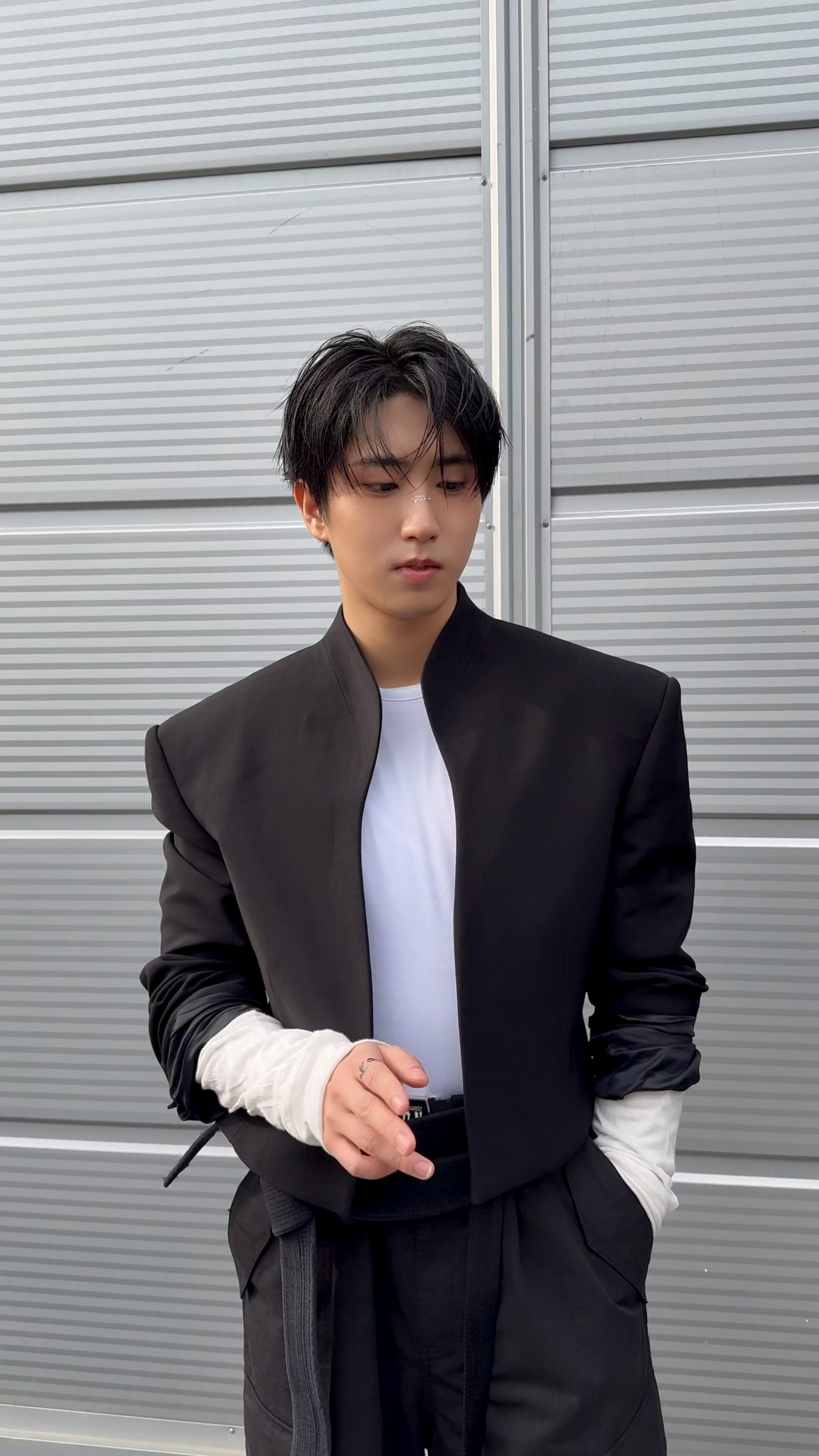 straykids HAN 着用ニット　FAKER SEOUL ハンジソン straykids HAN 着用ニット FAKER SEOUL ハンジソン HOLYYYY