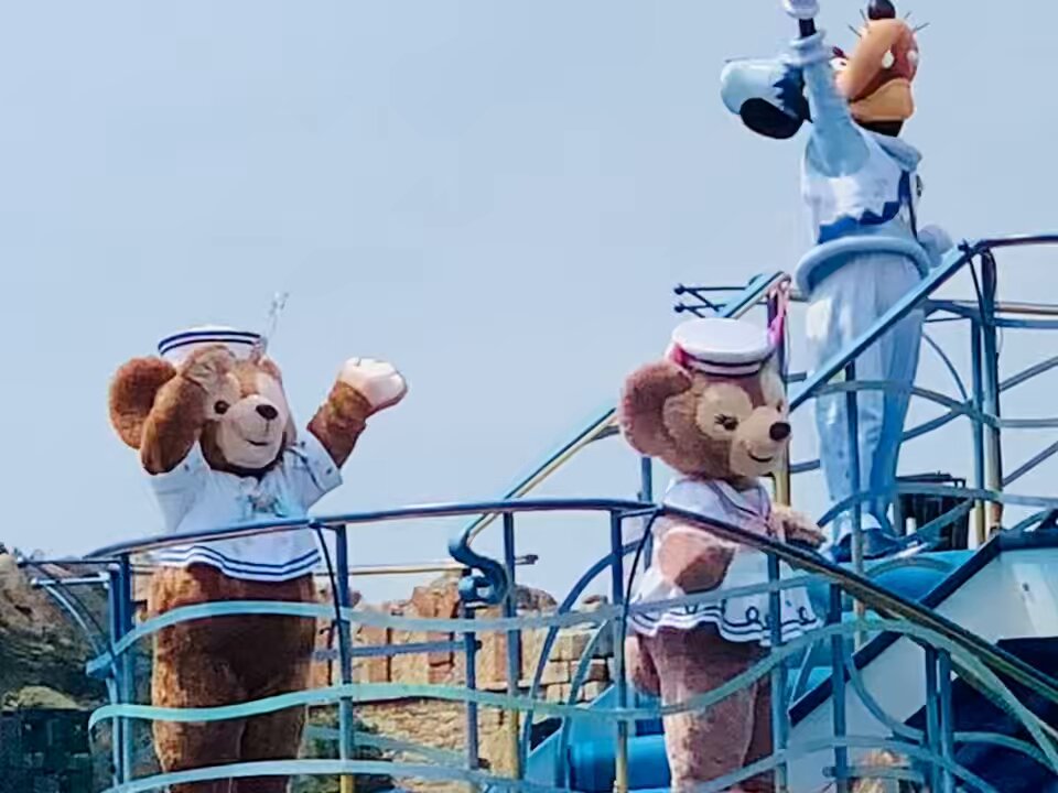 E3%83%87%E3%82%A3%E3%82%BA%E3%83%8B%E3%83%BC%E3%82%B7%E3%83%BC20