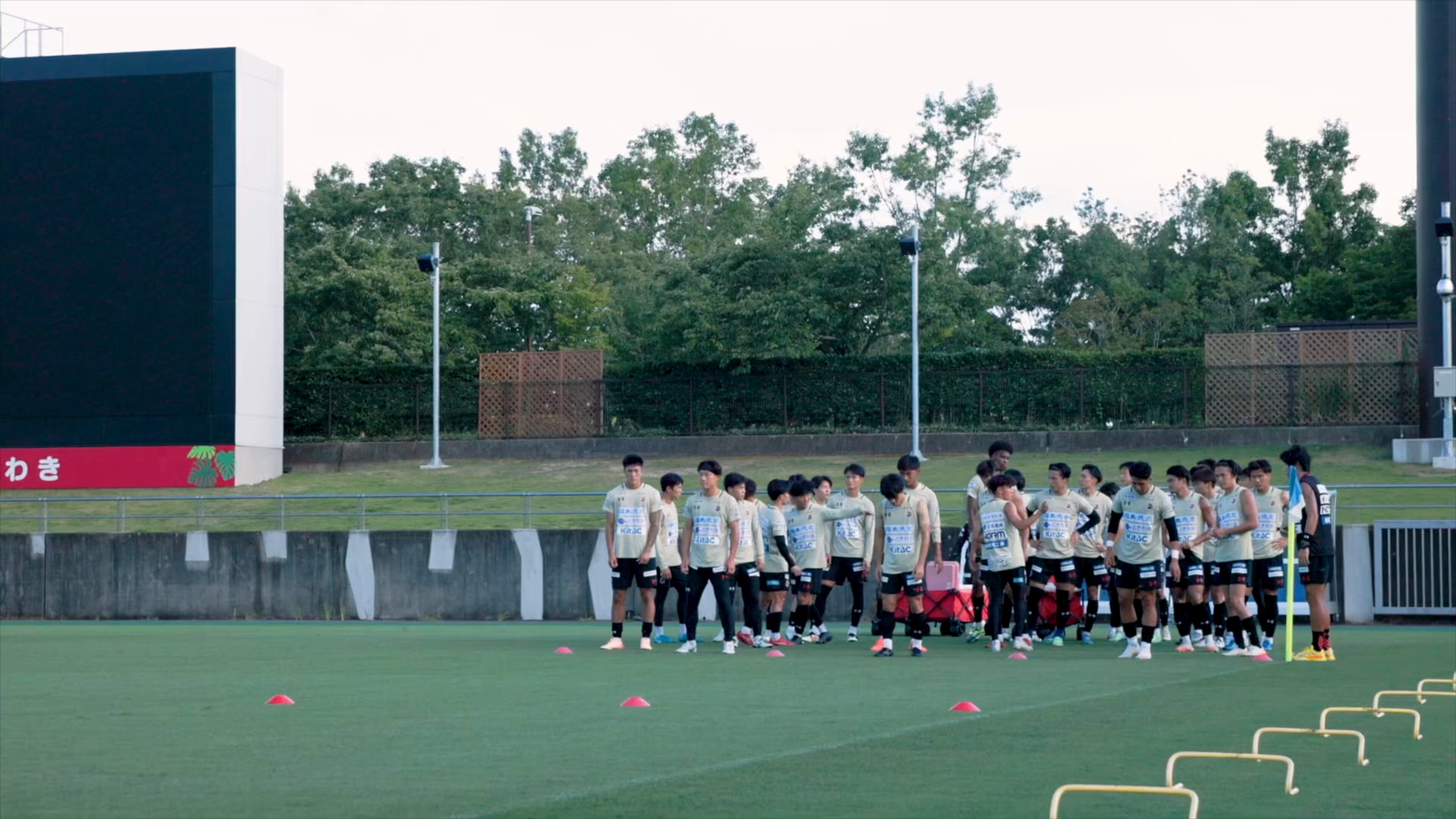 アパルトモン　シルクガウン即決前にご連絡ください早い者勝ち アパルトモン シルクガウン 即決前にご連絡ください早い者勝ち