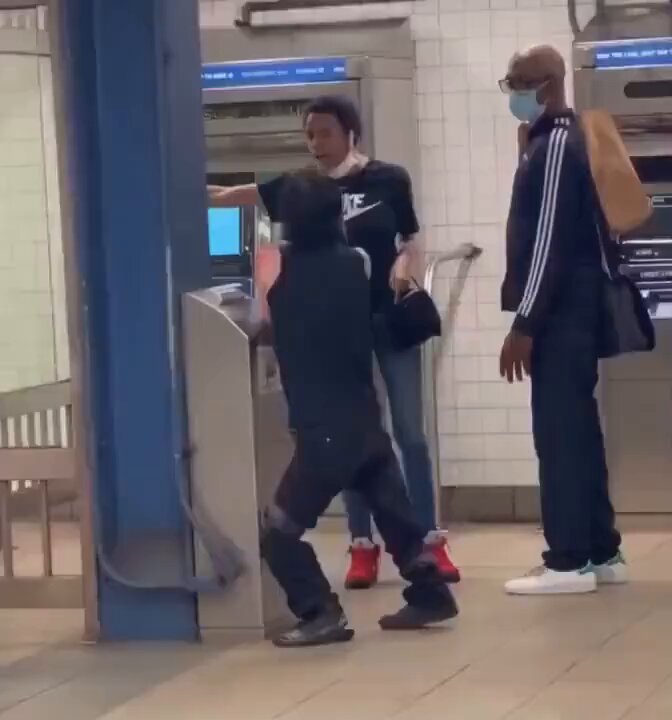 Video by @qsfkbwIhuWLhnjI