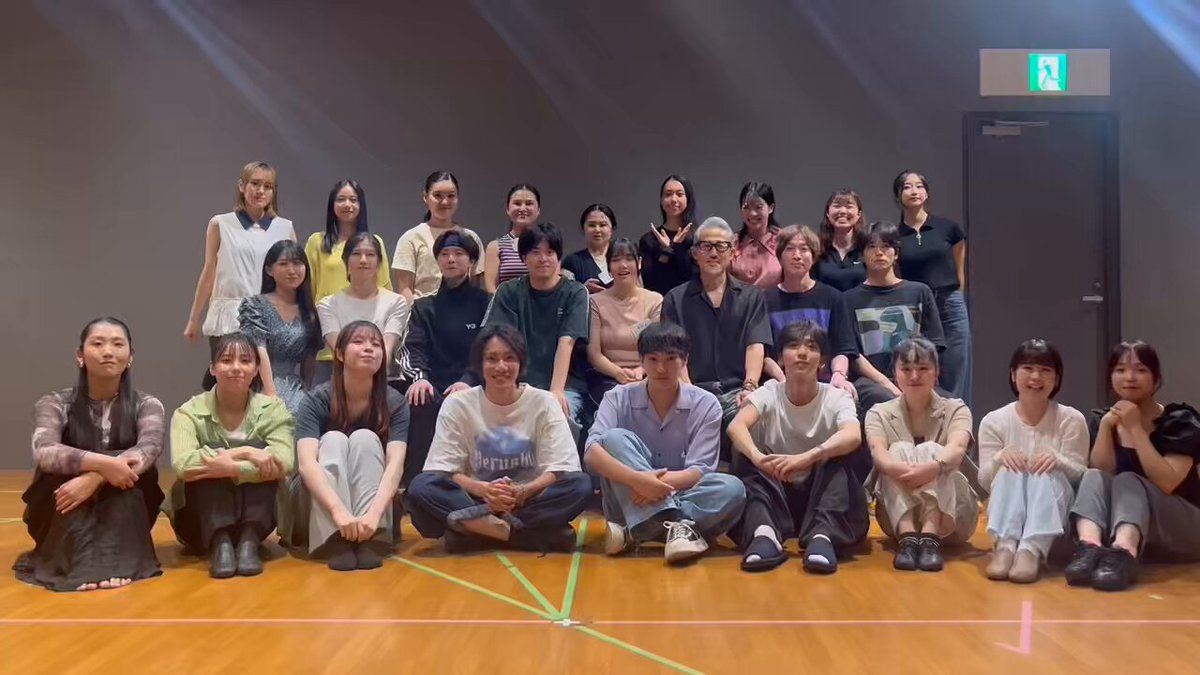 吉井しえる　チェキ 713EpixUecL._UF350,350_QL50_.jpg