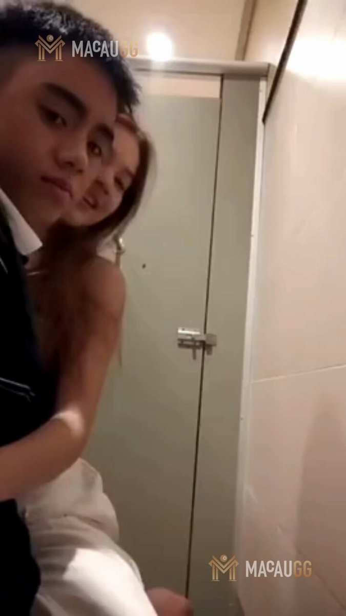ng3nt0t barsama ayang di kamar mandi toilet sampai crot