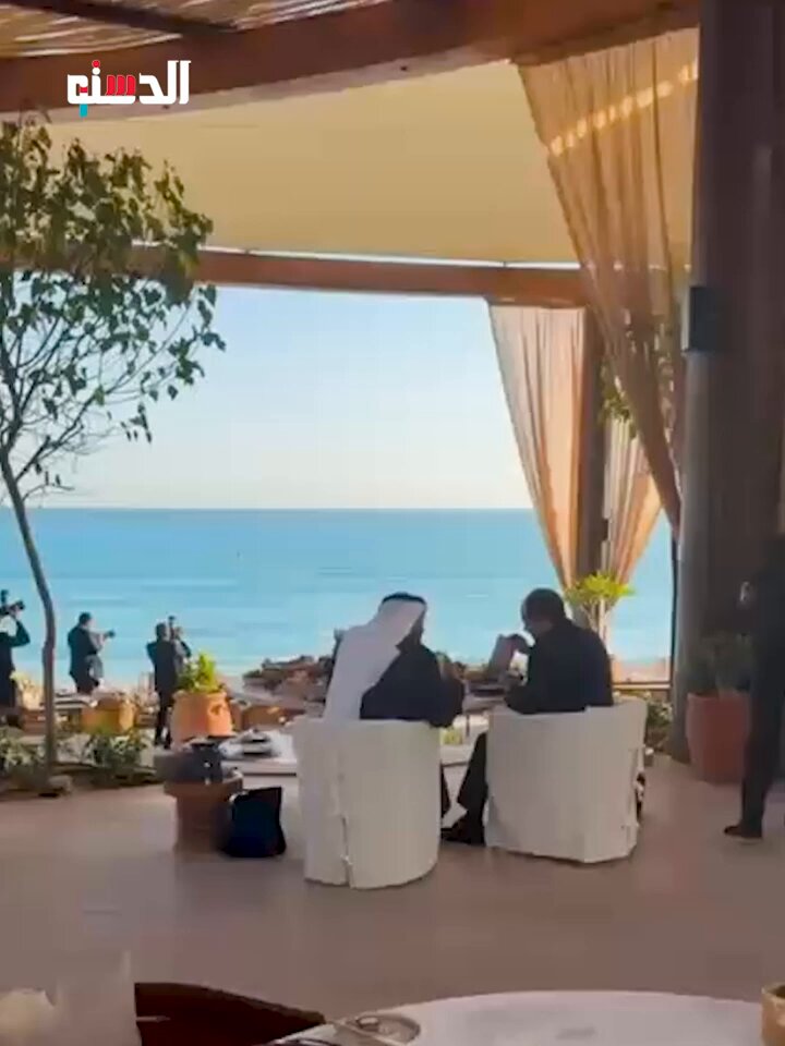 إفطار الأشقاء الرئيس السيسي والشيخ محمد بن زايد يتناولان الإفطار بأحد مطاعم العلمين 