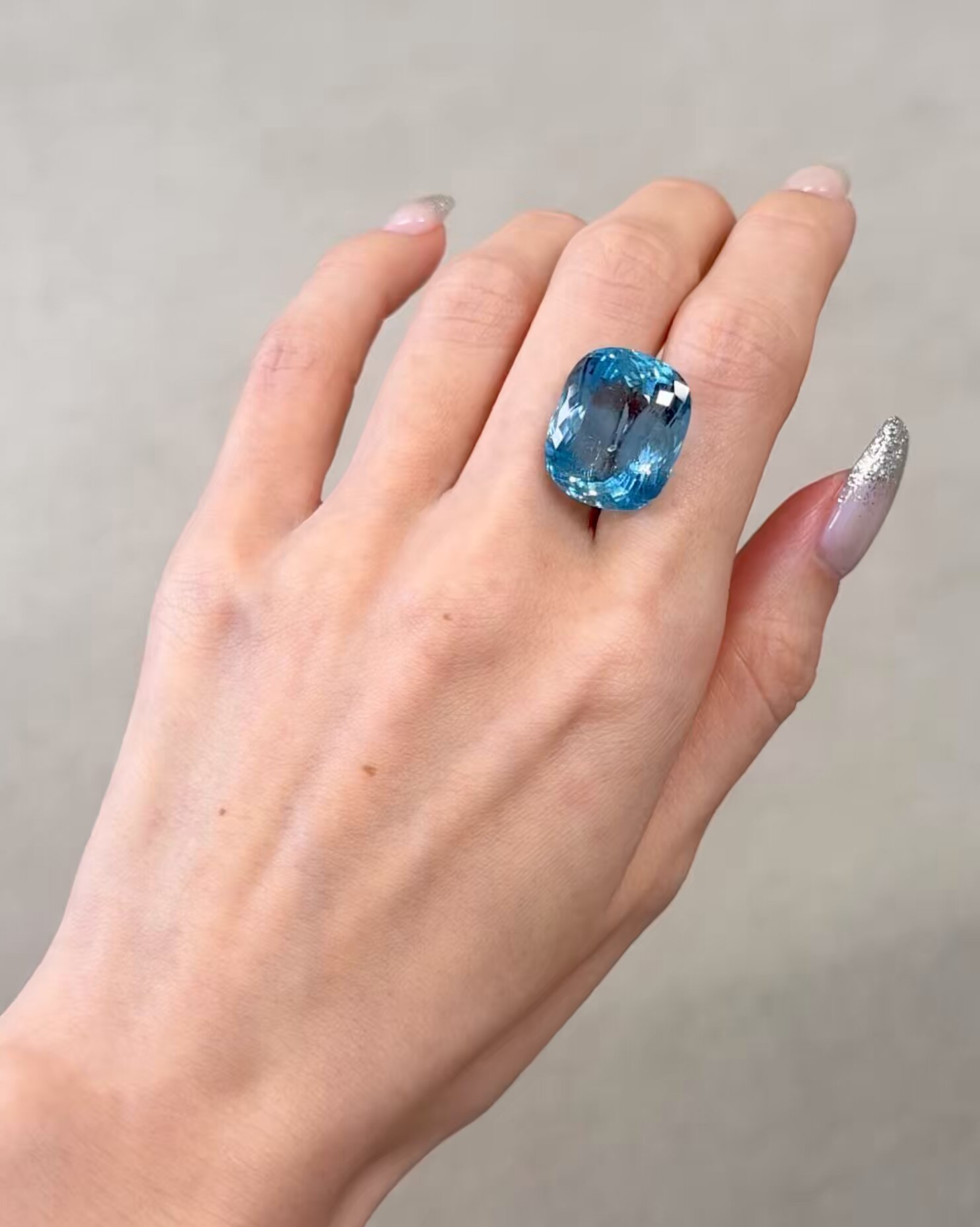 ♡心の平和や癒しをもたらす♡高品質アクアマリンブハートレスレット♡1134 3月の誕生石 幸せな結婚を象徴する石<br> 深い癒し