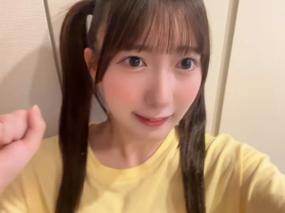 SWEET STEADY 山内咲奈　東名阪　VIP 東京　A3ポスター　サイン Member:山内咲奈（Sakina Yamauchi） Date：29.02.2004 Producer