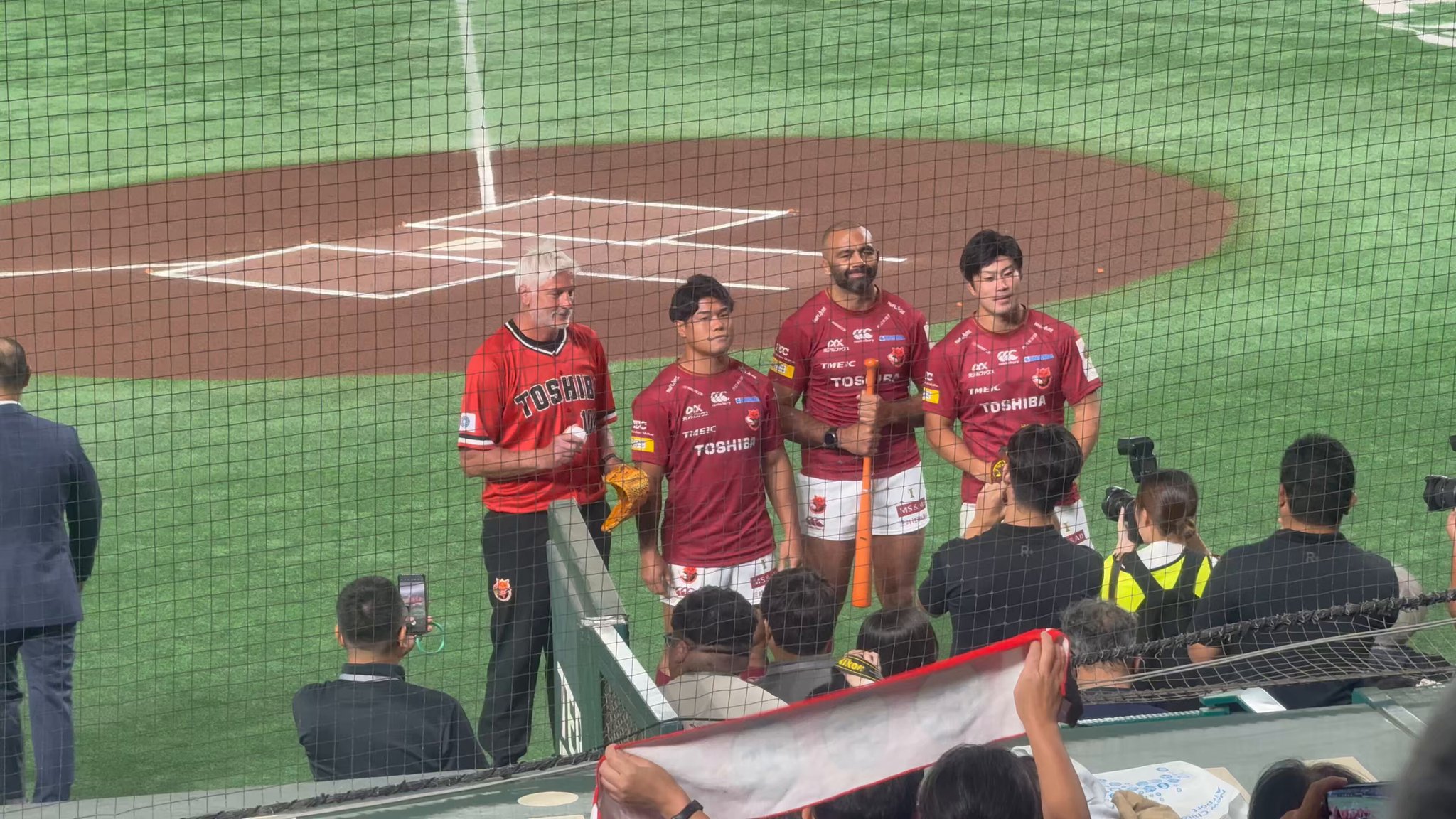 限定白版150枚 リーチマイケル 東芝ブレイブルーパス 150CAP記念 XL 限定白版150枚 リーチマイケル 東芝ブレイブルーパス 150CAP記念