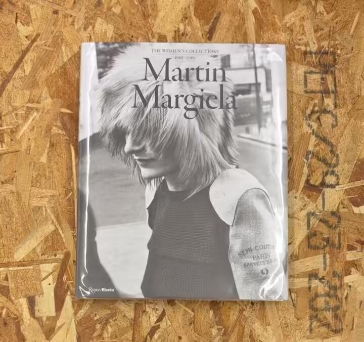 マルジェラ20周年記念展示会カタログ Maison Martin Margiela: 20: The Exhibition - BOOK OF DAYS
