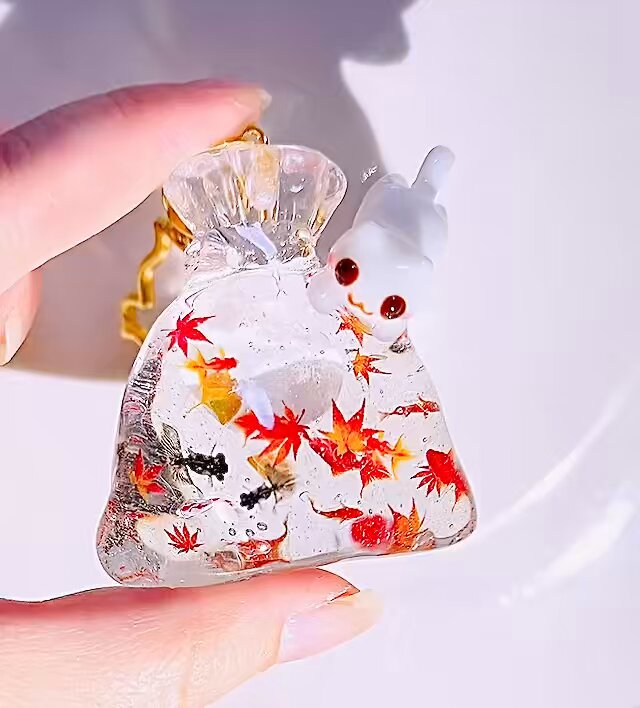 メグえもんページ☆ハンドメイド　レジン　7点 🌟#デザフェス61 🌟 デザフェスまであと1週間📢 染めた本物の