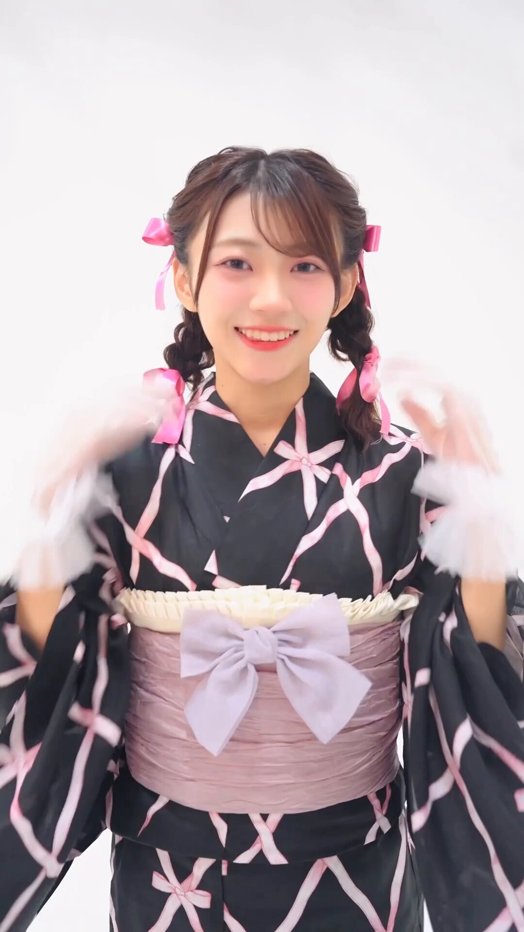 サラちゃん 最近TikTok LIVE頑張ってるのでフォローお願いします❤️ 『大