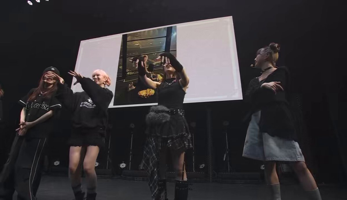 カ*ピ様 笠原桃奈サイン入りピンクボール THIS IS ME:I ライブツアー THIS IS ME:I ツアー うちわ 笠原桃奈 - メルカリ