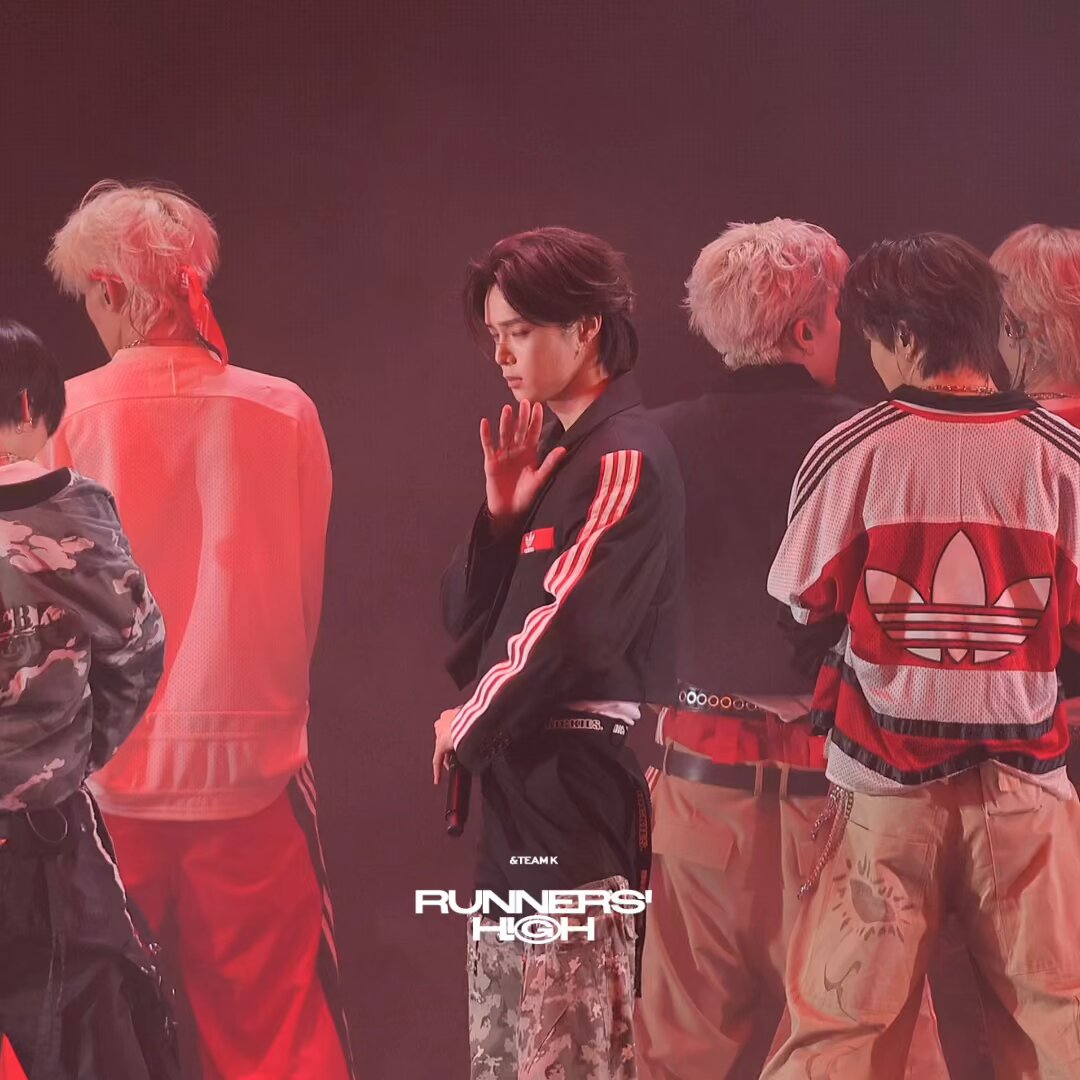 テテ着用 bts mic drop フーディー ボア XLサイズ 2025年最新】bts mic drop パーカーの人気アイテム - メルカリ