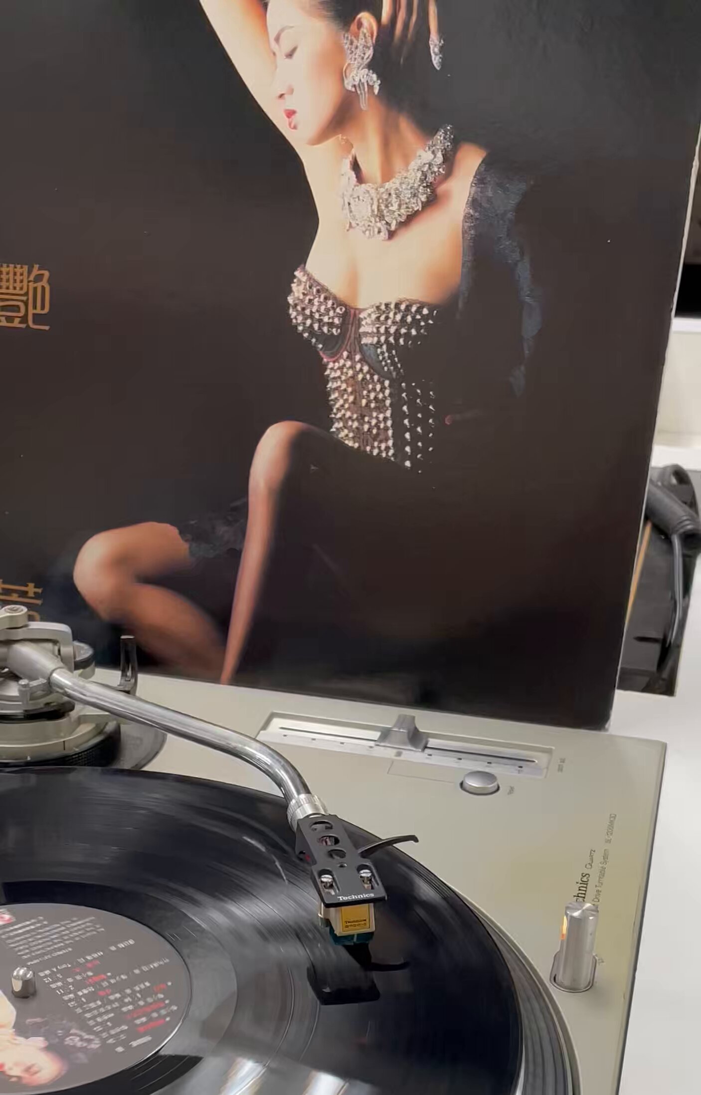 梅艷芳 (Anita Mui) 竹内まりや Plastic Love カヴァー 竹内まりや - PLASTIC LOVE | NEWTONE RECORDS