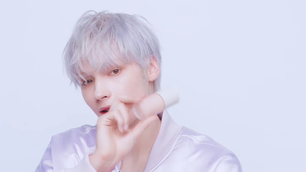 TXT ファンクラ 1期 継続 ヒュニンカイ 2025年最新】txt 継続特典の人気アイテム - メルカリ