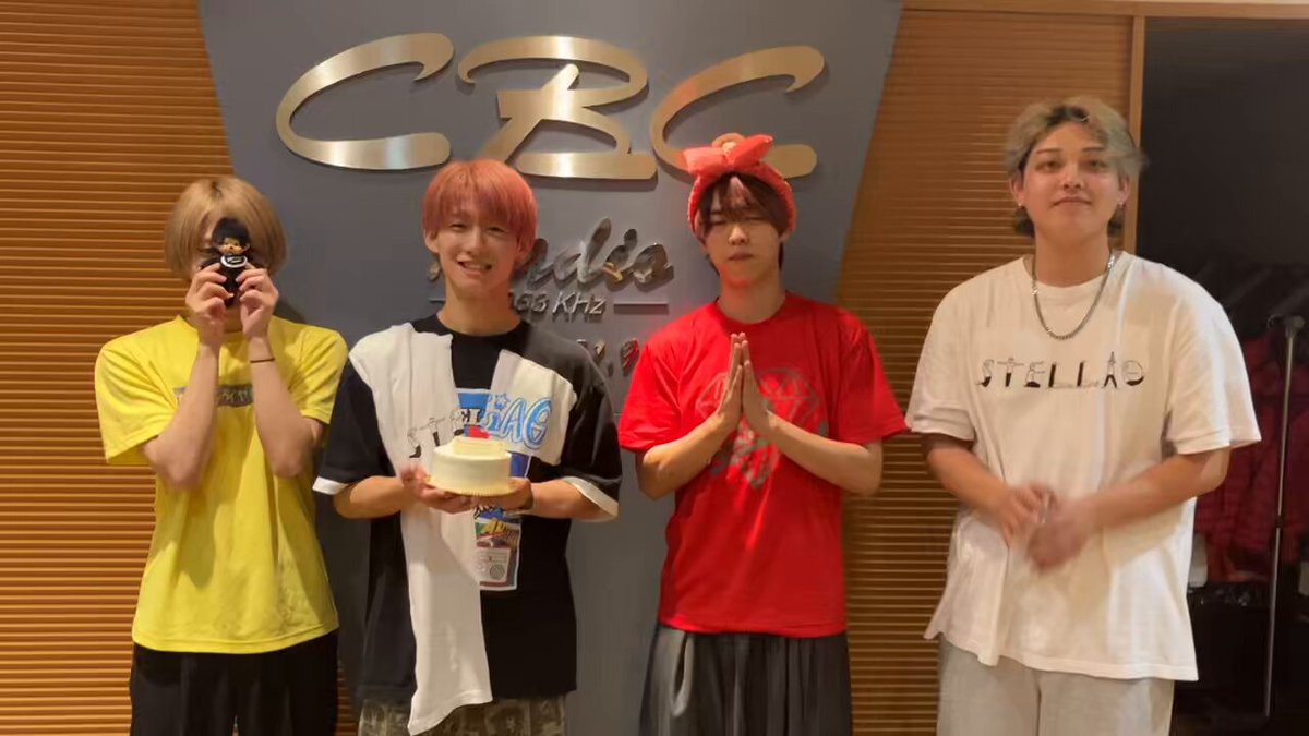カラフルダイヤモンド 設楽賢 Tシャツ サイン カラフルダイヤモンド 設楽賢 Tシャツ サイン 設楽賢（カラフル
