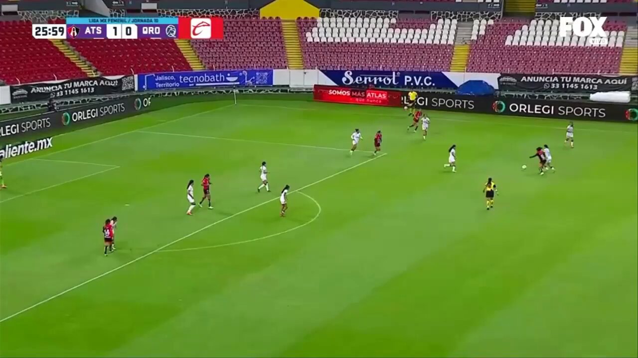 Karen Flores aprovecha un rebote para concretar la anotación, ya es el segundo de @AtlasFCFemenil. ⚽️🔥#NuestroFutFem