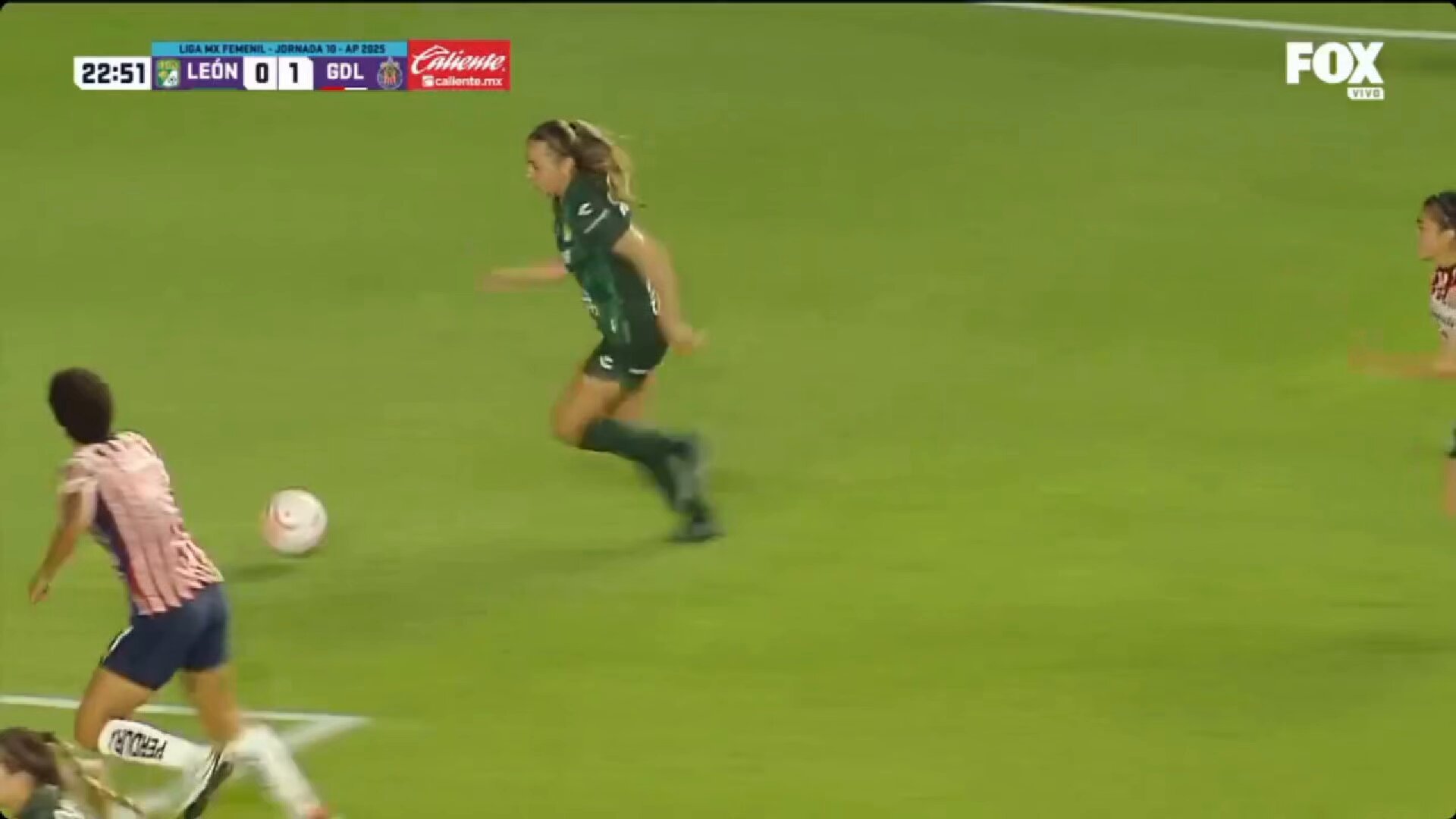 Riefkohl anota para @clubleonfemenil enseguida y lo pone tablas...