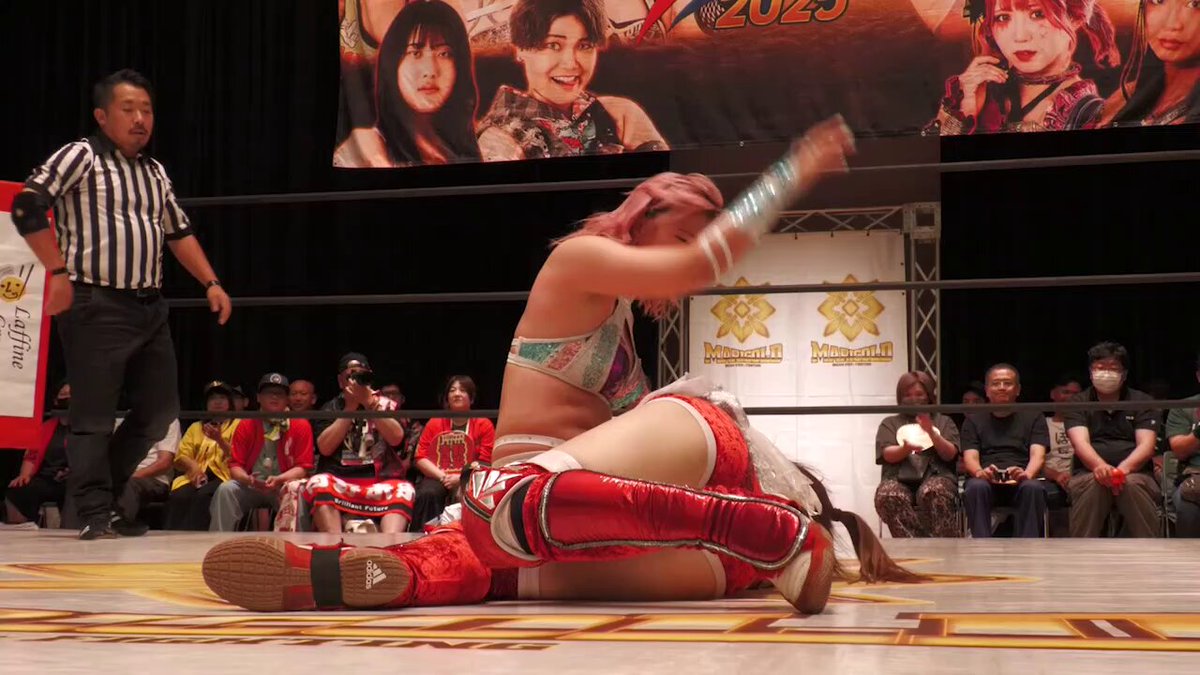 女子プロレス　MARIGOLD マリーゴールド　CHIAKI Tシャツ　チアキ 女子プロレス MARIGOLD マリーゴールド CHIAKI Tシャツ チアキ