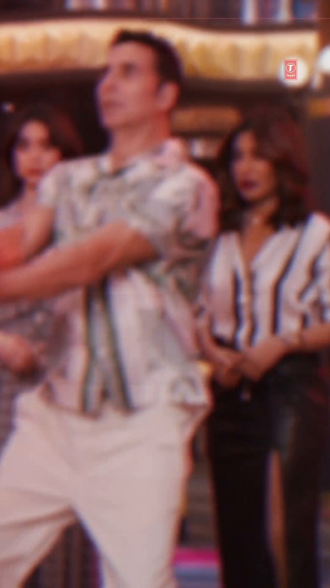 Dance like nobody’s watching #ThePhoogdiDance Picture