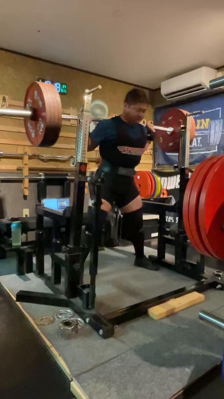 希少！ONI パワーリフティング バーベル レッド‼️ 希少！ONI パワーリフティング バーベル レッド‼️