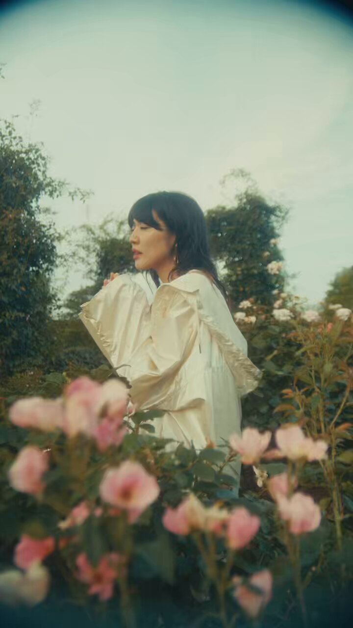 ミュージシャン HARU haru - YouTube