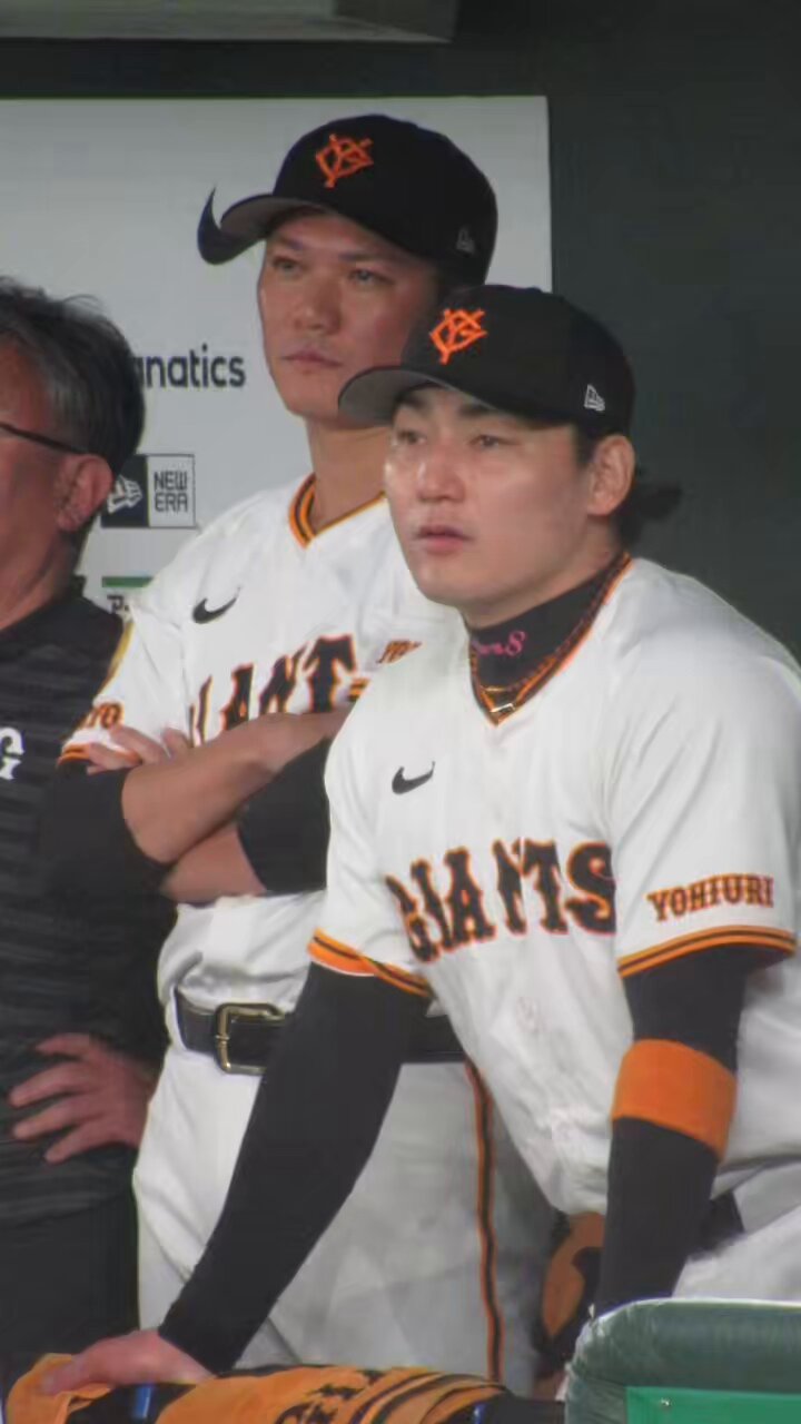 【貴重・PSA8】坂本勇人 bowman  #6/10ジャージナンバー 10シリ 貴重・PSA8】坂本勇人 bowman #6/10ジャージナンバー 10シリ