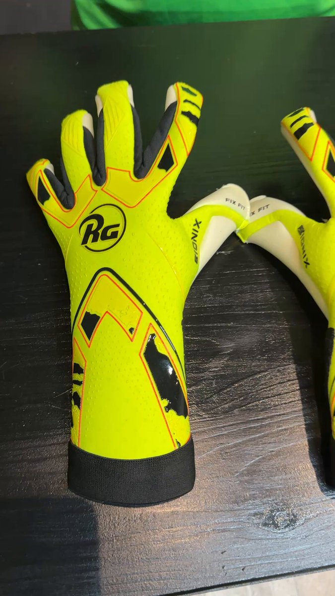 RG ゴールキーパーグローブ　8号 ゴールキーパーブランド RG - GKグローブ特集 / GOALKEEPER
