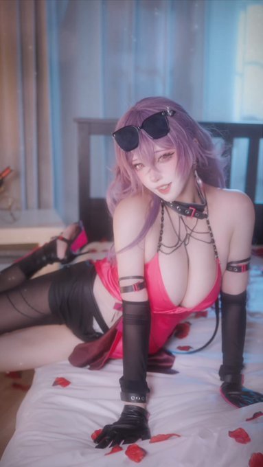 コスプレイヤー菌烨takoのTwitter動画4