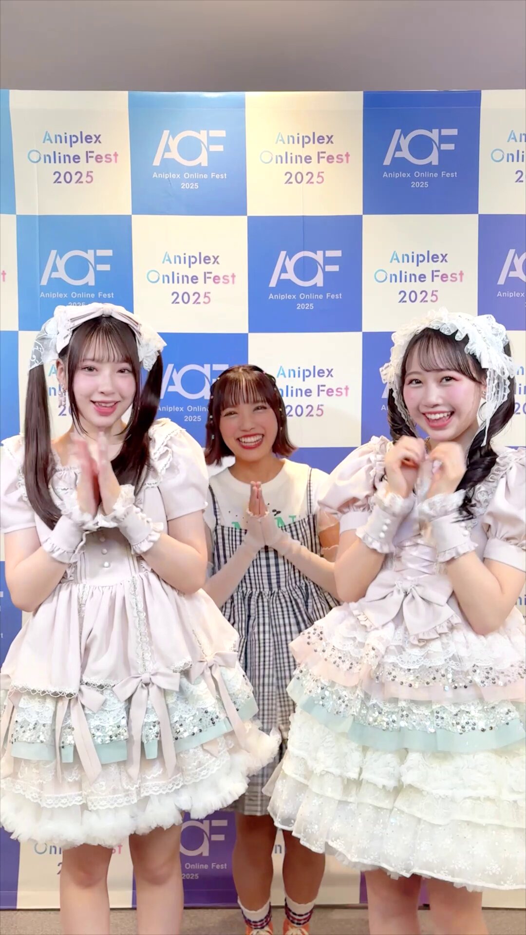 ⭐︎希少⭐︎【keramiikka ja lasi】アラビア 100周年記念本 ⭐︎希少⭐︎【keramiikka ja lasi】アラビア 100周年記念本