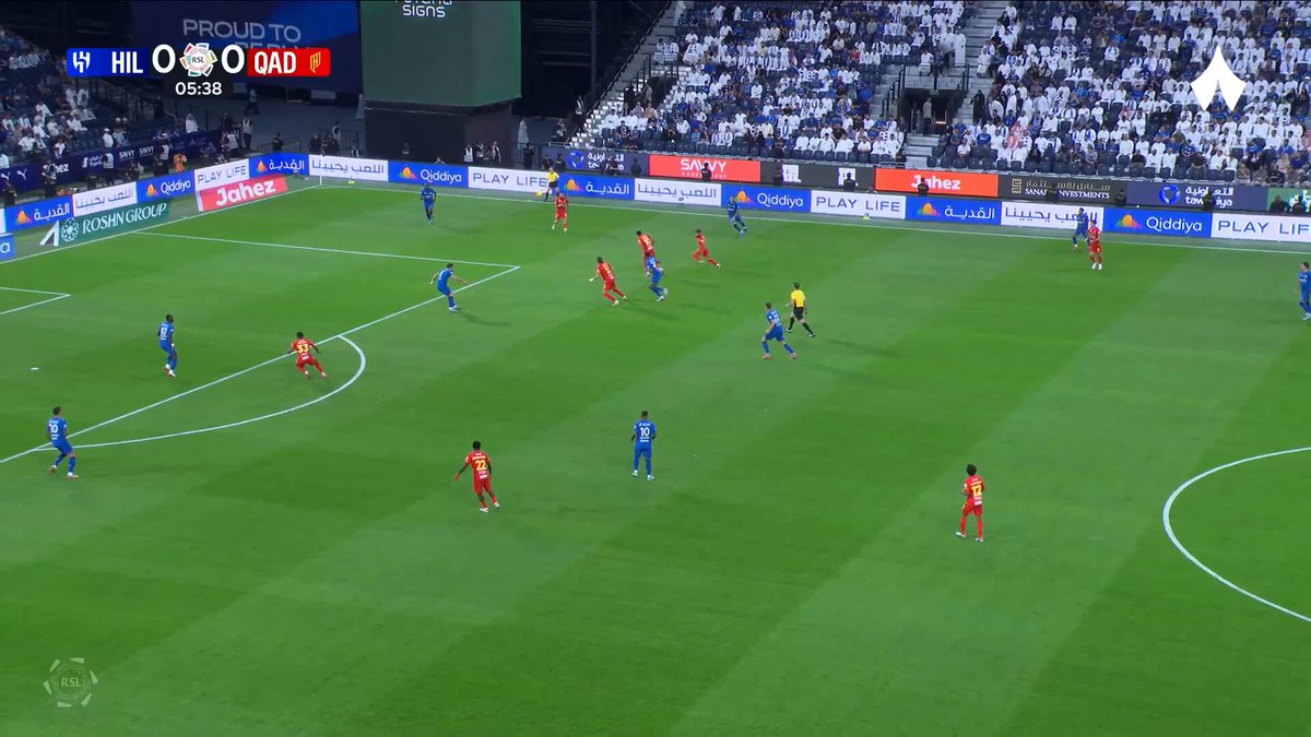 بونسو يباغت الهلال ويسجل أول أهداف القادسية والمباراة تشتعل 