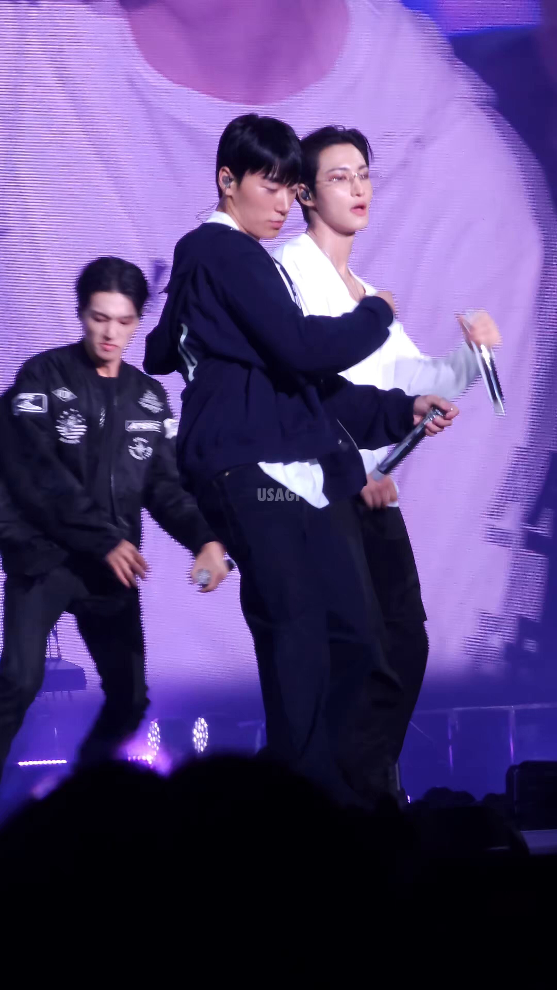 出回りゼロ ATEEZ ソンファ サノク エンディング妖精 ATEEZ(에이티즈) on X: 