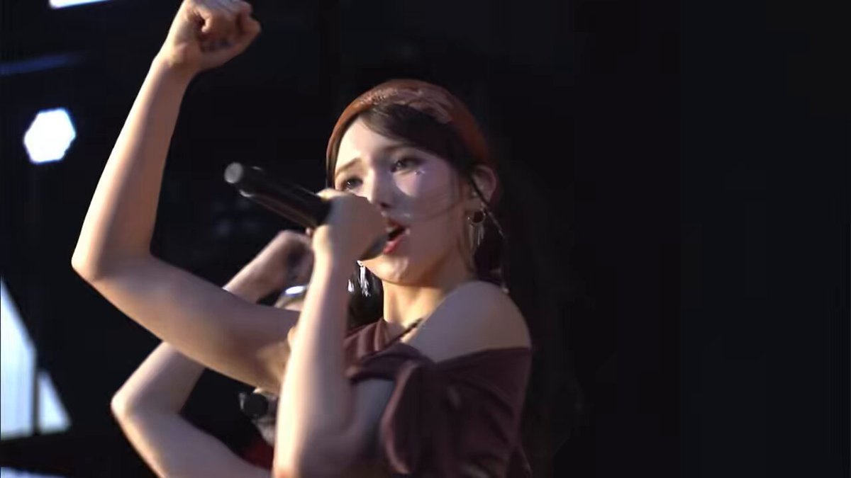 ME:I 笠原桃奈　LAPOSTA ラポスタ 予約特典 ハーフサイズ生写真 ME:I・MOMONA、リーダーとして悩んだ時期に“すごく救われた