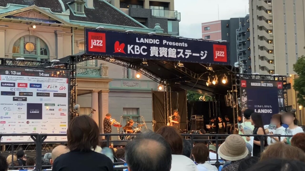在りて在る者　
山田晶 著
出版社
創文社
山田晶 著
出版社
創文社 This is what happens when you're too relaxed near the gate