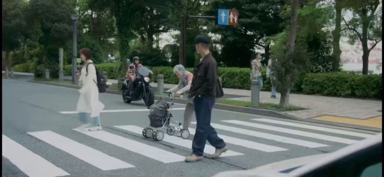 昭和30年代【レア】当時物☆横断歩道を守り続けた☆おまわりさん高さ1m20cm 車道すれすれ通学路…今では考えられない危険がいっぱいだった
