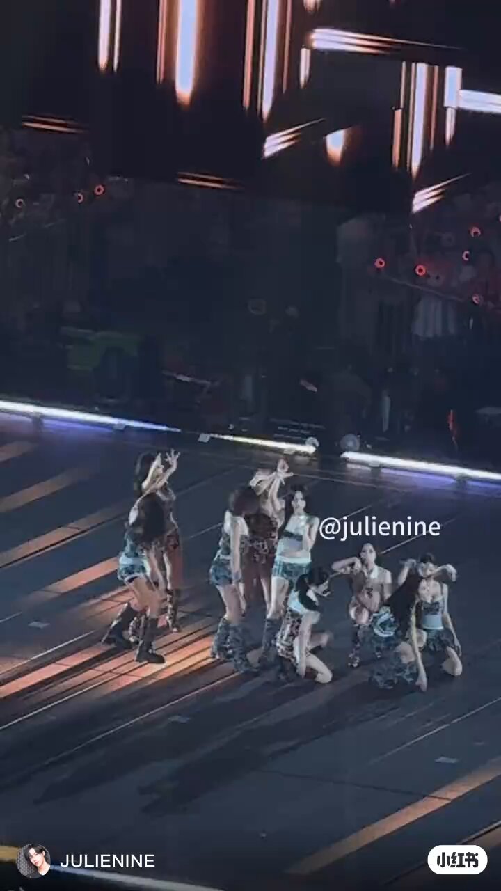 TWICE⭐︎セール中まとめ購入歓迎　② 楽天市場】【おまけ別送】【WithDrama ホログラムフォトカード