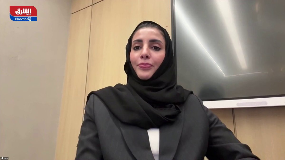 المكاتب العقارية في السعودية تتحول من وساطة تقليدية إلى خدمات تقنية متقدمة، من تحليلات دقيقة، وإدارة أملاك، وتسويق عبر المنصات الرقمية. الحاجة لفِرق عمل تتواصل بلغات مختلفة مع دخول الاستثمارات الأجنبية. العقود الموثوقة رقمياً نمت 97% بالربع الأول 2025 مؤشر لسوق أكثر نظاماً. بحسب المدير العام لمنصة ستيك للاستثمار العقاري بالسعودية، هنوف بن سعيد ل"الشرق". Hanouf_BinSaeed. slman_TV. تابعوا اقتصاد الشرق للمزيد 