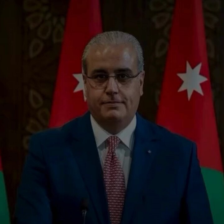 وزير الصحة يتفقد جاهزية الموظفين بالرد على الاتصالات #الأردن_اليوم 