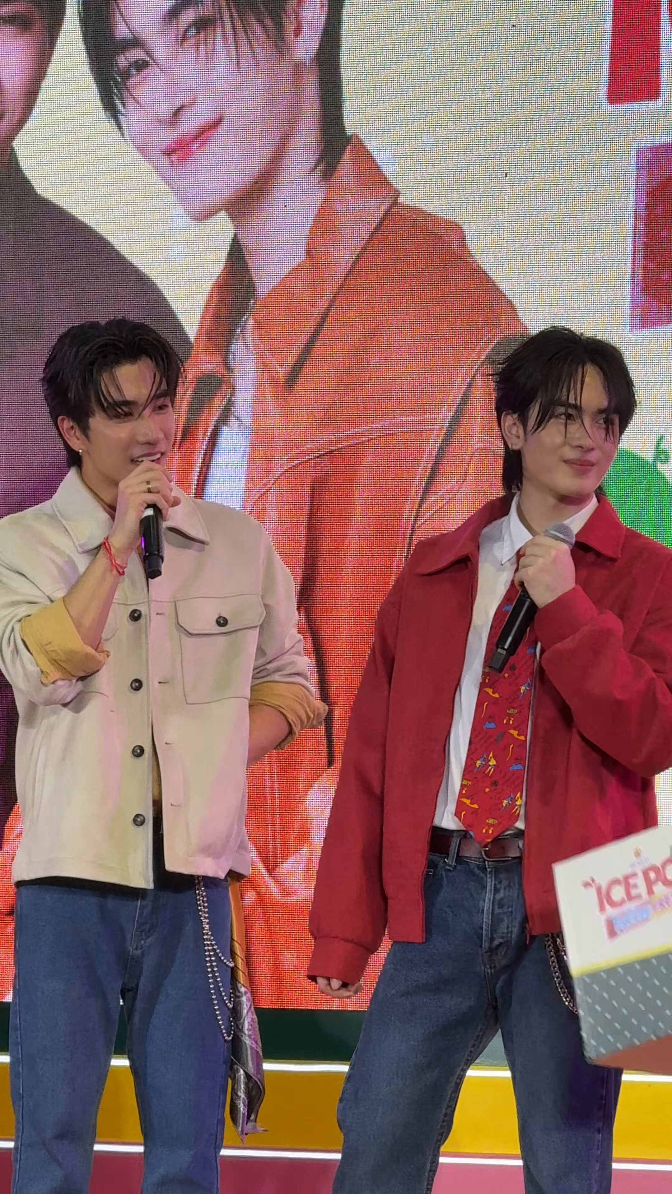 ★MOON★ PondPhuwin & PerthSanta PERTHSANTA TIKTOK COMPILATION | REACTION - YouTube