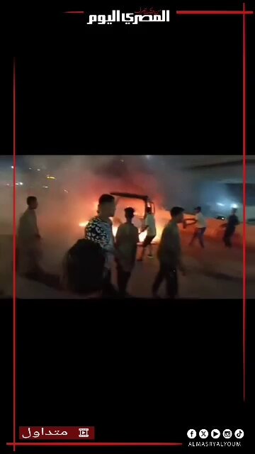 حريق هائل يلتهم سيارتين ملاكي وأجرة «تويوتا» على الطريق الدائري بمنطي بشبرا الخيمة بالقليوبية 