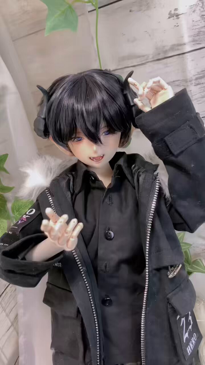 にゃにゃっ出品 2025年4月16日（水）よりTSUTAYA EBISUBASHI大阪IP書店にて