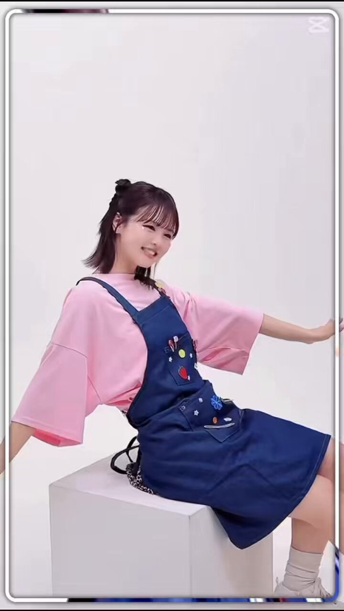 佐藤栞奈 缶バッジ 15個 Lucky2 Laki 佐藤栞奈 ポストカード 缶バッジ